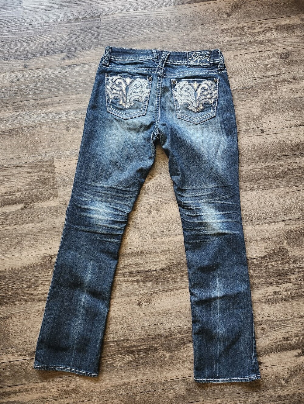 Hydraulic Gramercy Embroidered Pocket Medium Dark Blue Denim Bootcut Jeans - Picture 4 of 7